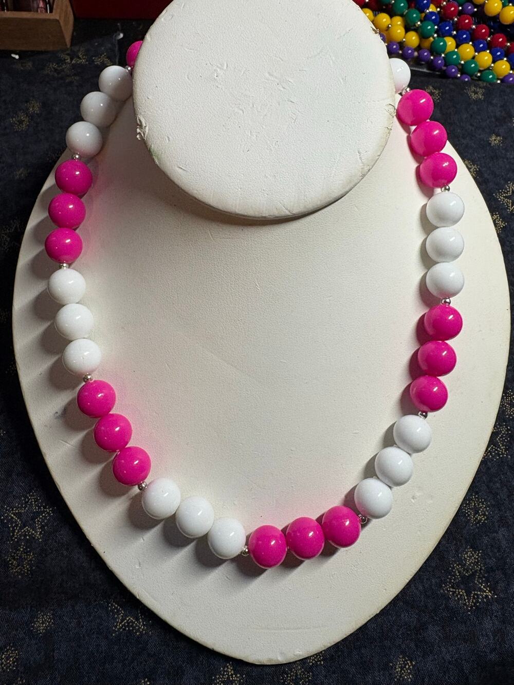 Beaded Necklaces Pink/White